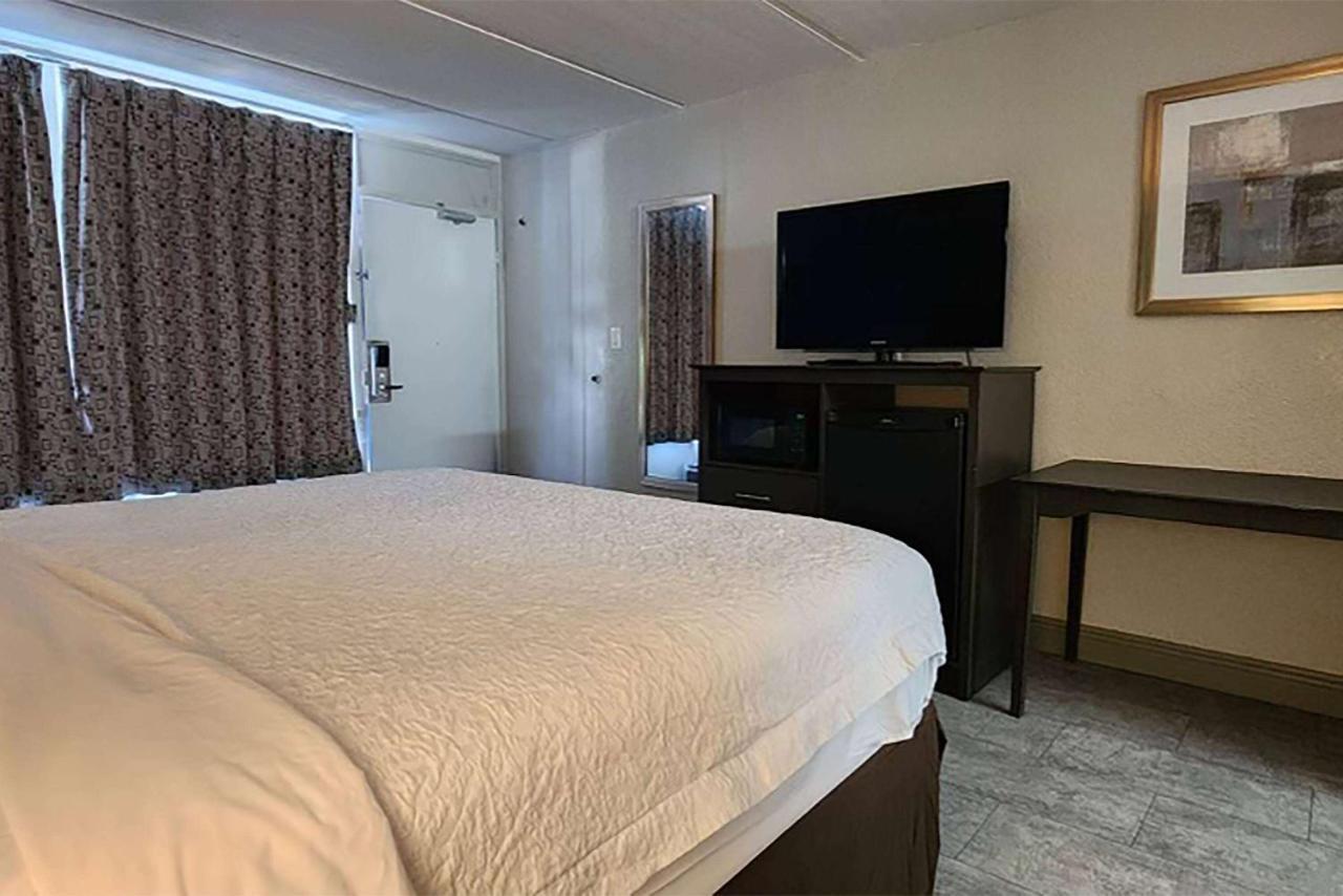 Travelodge By Wyndham Kingsland Ga ภายนอก รูปภาพ