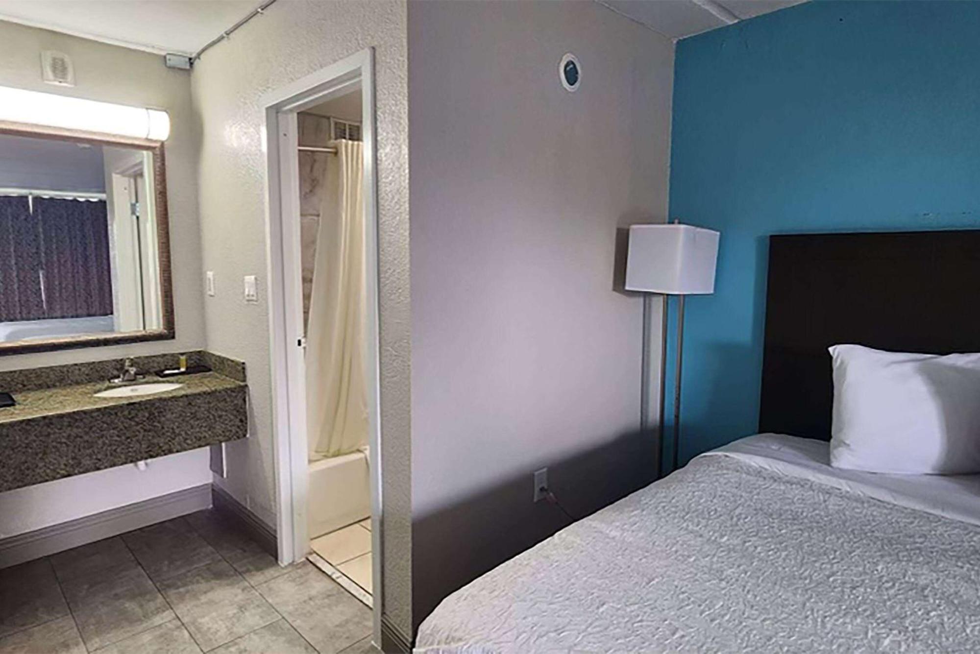 Travelodge By Wyndham Kingsland Ga ภายนอก รูปภาพ